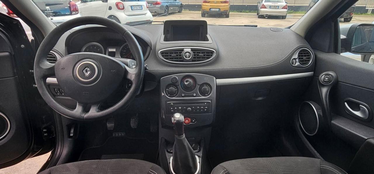 Renault Clio 1.6 16V 5 porte