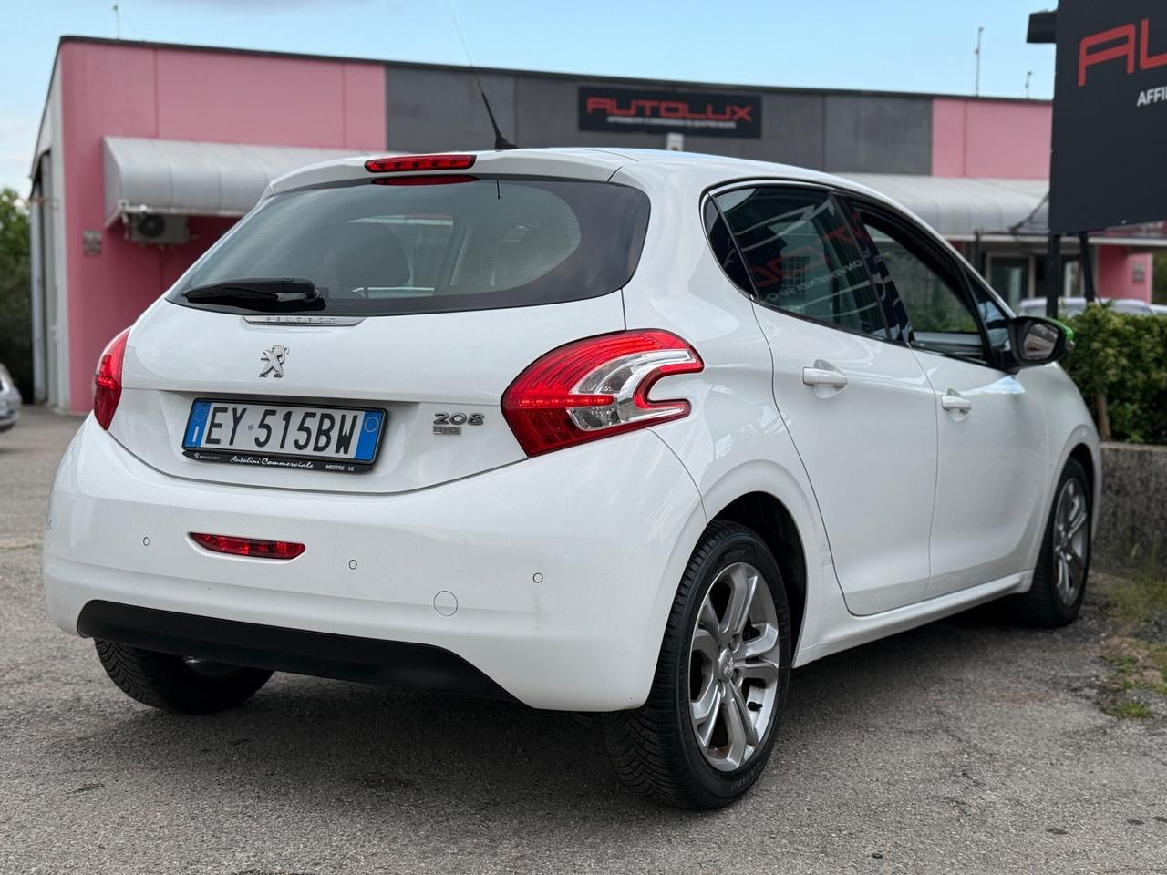 Peugeot 208 1.6 e-HDi 92 OK NEOPATENTATI5 porte Allure