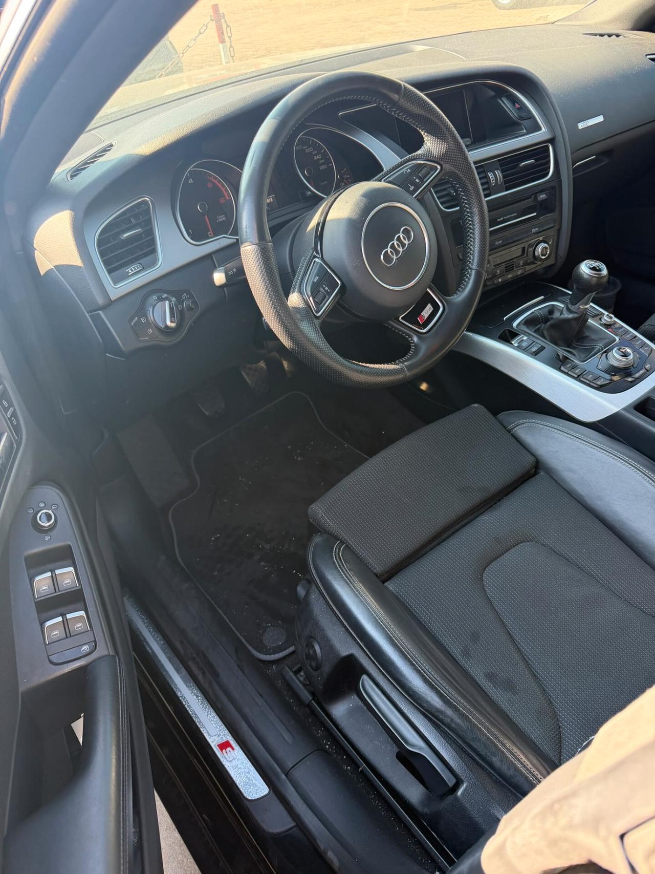 Audi A5 SPB 2.0 TDI 136 CV ultra S LINE