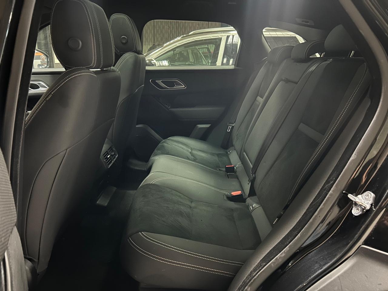 Land Rover Range Velar 2.0D I4 240 CV R-Dynamic HSE