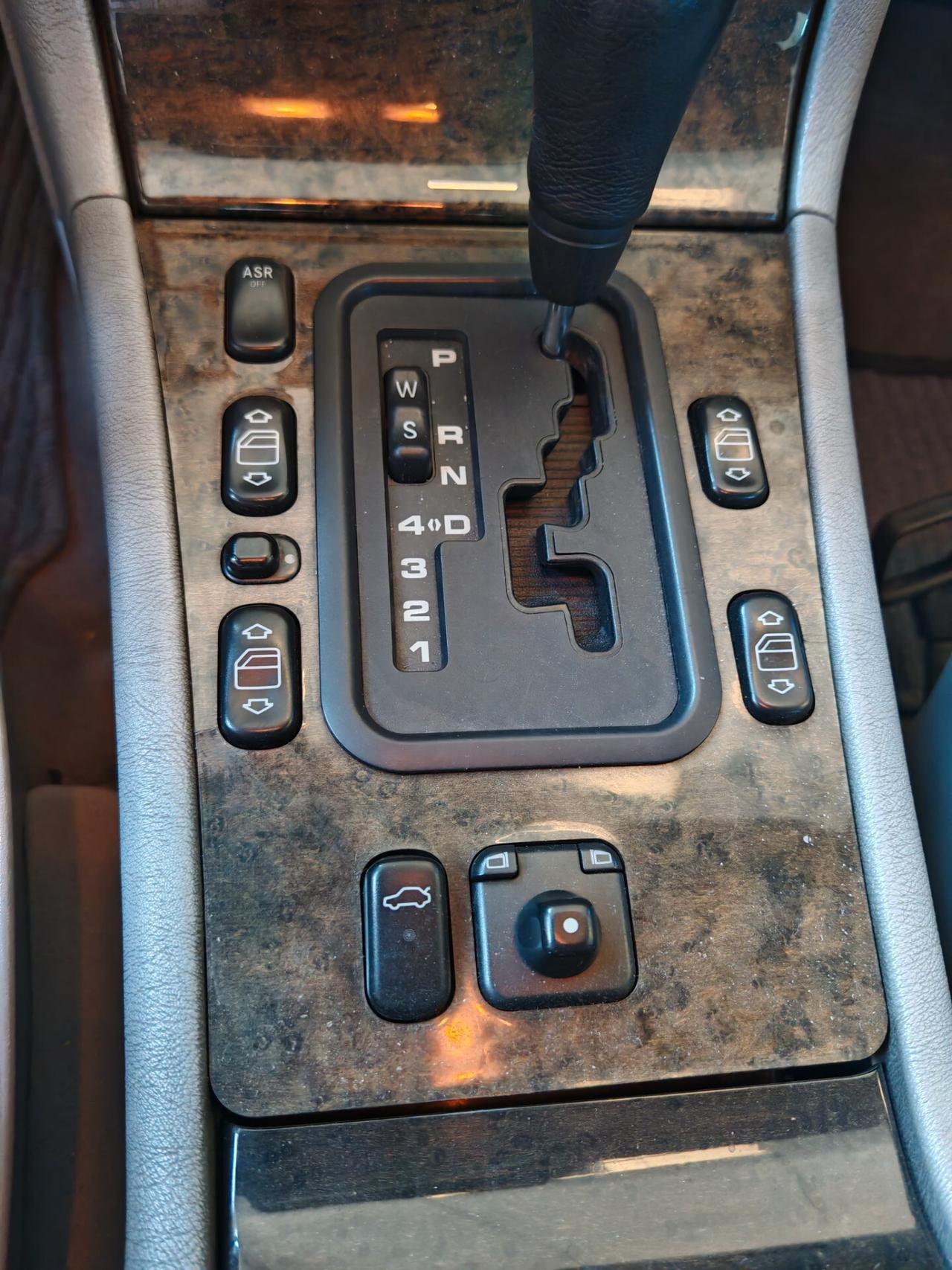 Mercedes-benz E 300 turbodiesel - Avantgarde -
