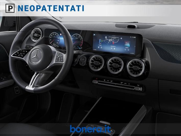 Mercedes GLA 180 180 Progressive Advanced Plus 7G-DCT