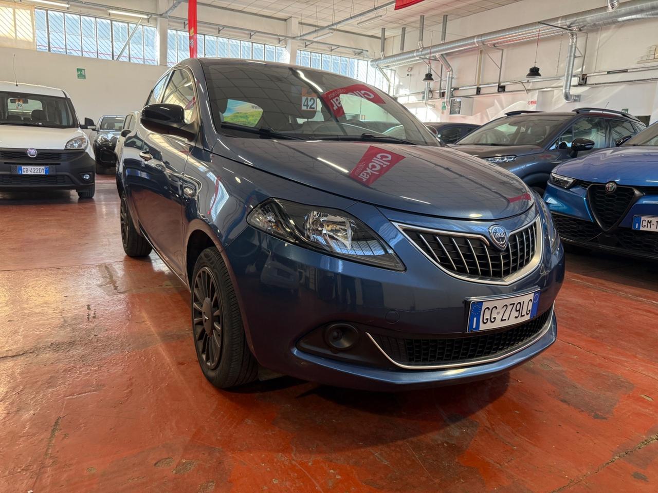 Lancia Ypsilon 1.0 FireFly 5 porte S&S Hybrid Ecochic Silver PREZZO SENZA VINCOLI