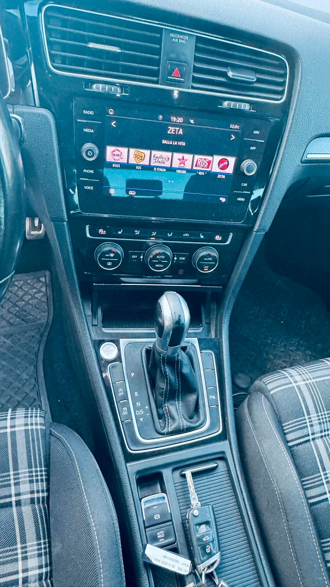 Volkswagen Golf 2.0 TDI DSG 5p. Sport BlueMotion Technology