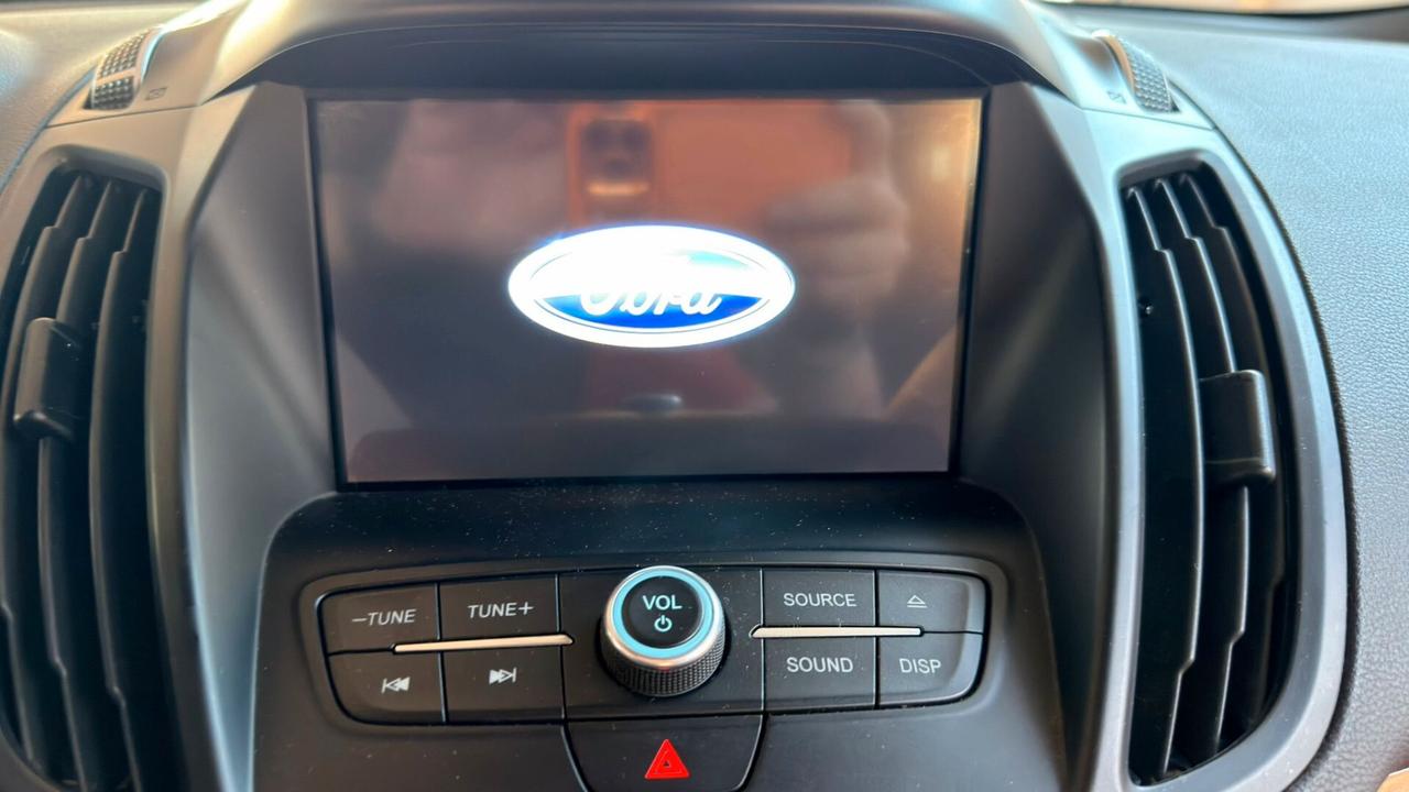 Ford Kuga 1.5 TDCI 120 CV S&S 2WD Powershift ST-Line