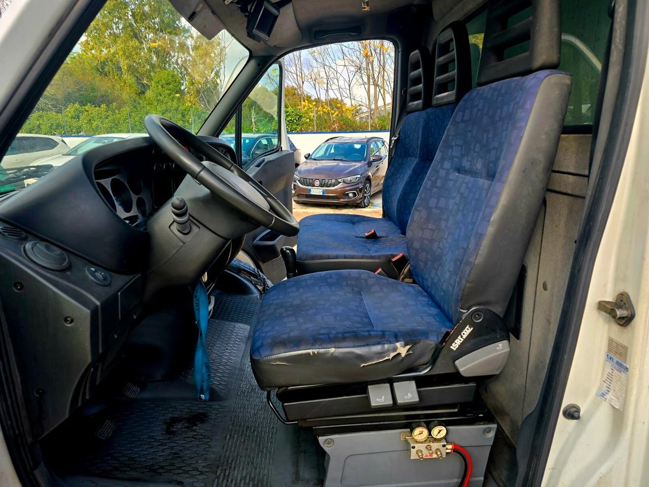 Iveco Daily sponda idraulica 2.3Hpi TDI