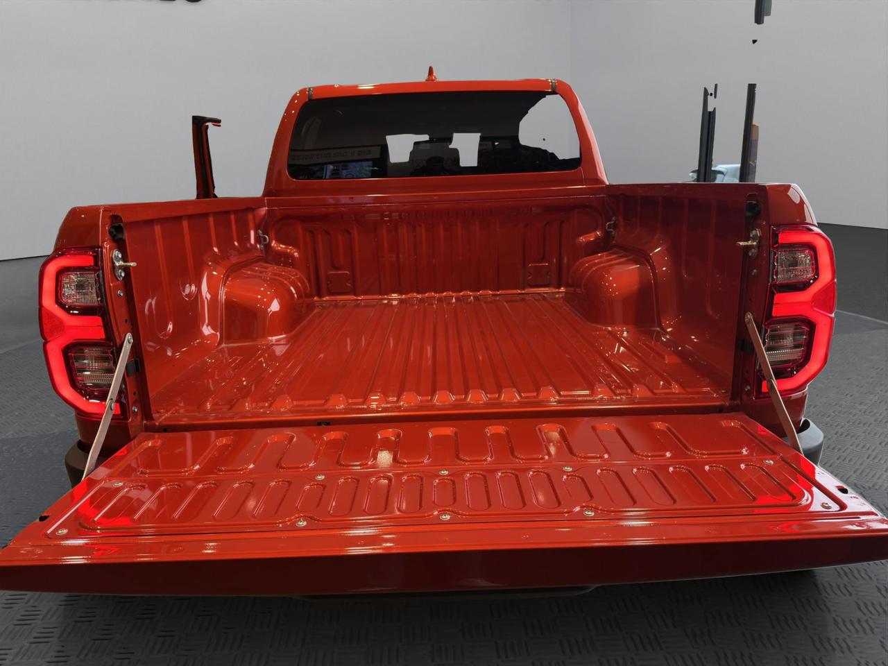 Toyota Hilux 2.8 d-4d 48V double cab Invincible