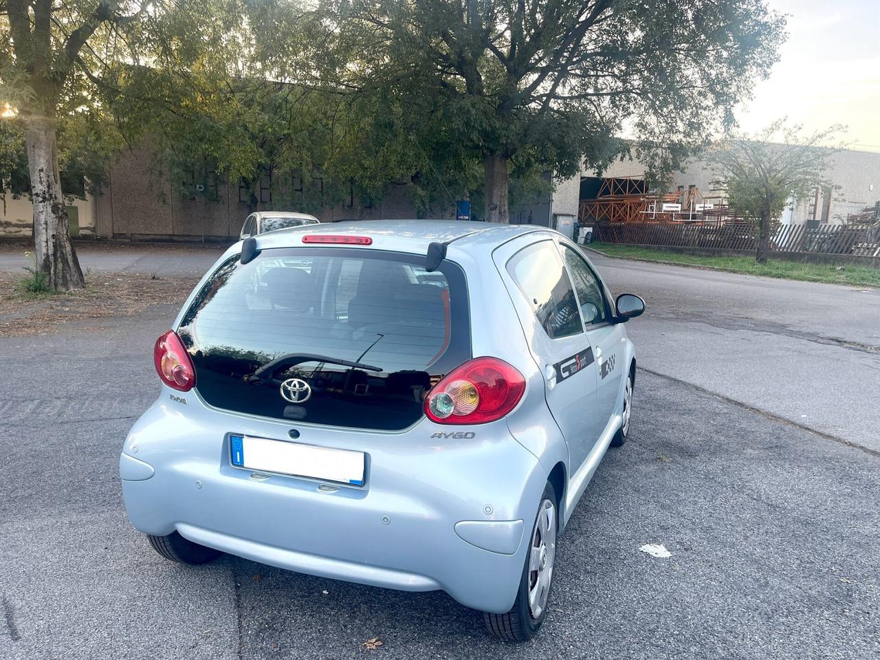 Toyota Aygo 1.0 12V VVT-i 5 porte Benzina per Neopatentati