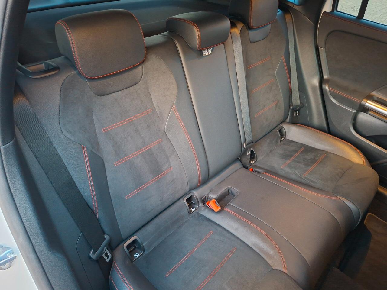 Mercedes GLA 180d Premium *TAGLIANDI MERCEDES*