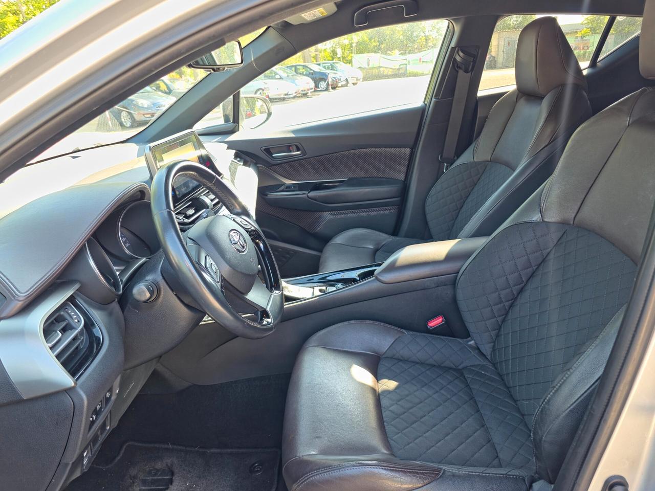 Toyota C-HR 1.8 Hybrid E-CVT Lounge 2017-E6 Automatico NEO