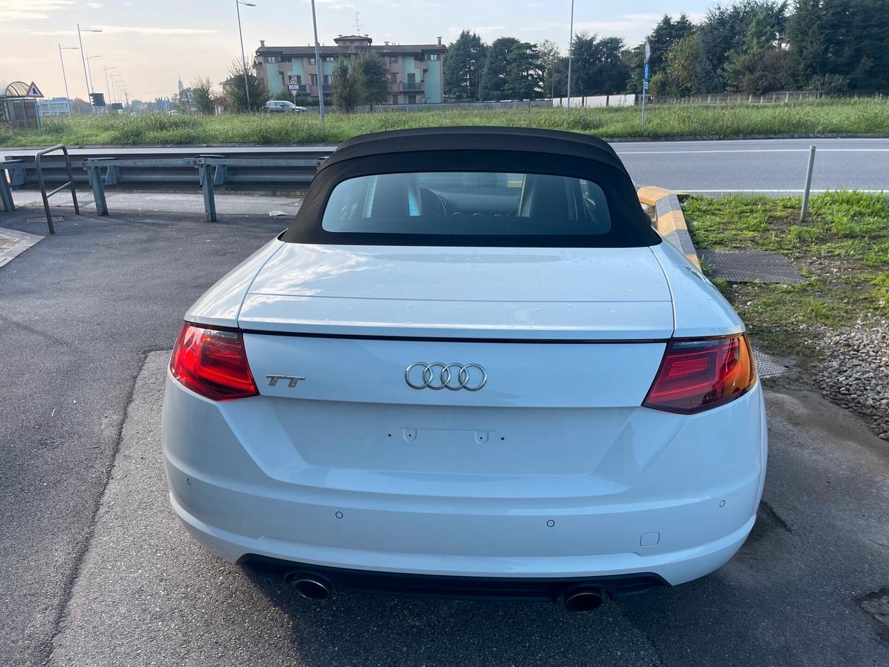 Audi TT Roadster 1.8 TFSI S tronic