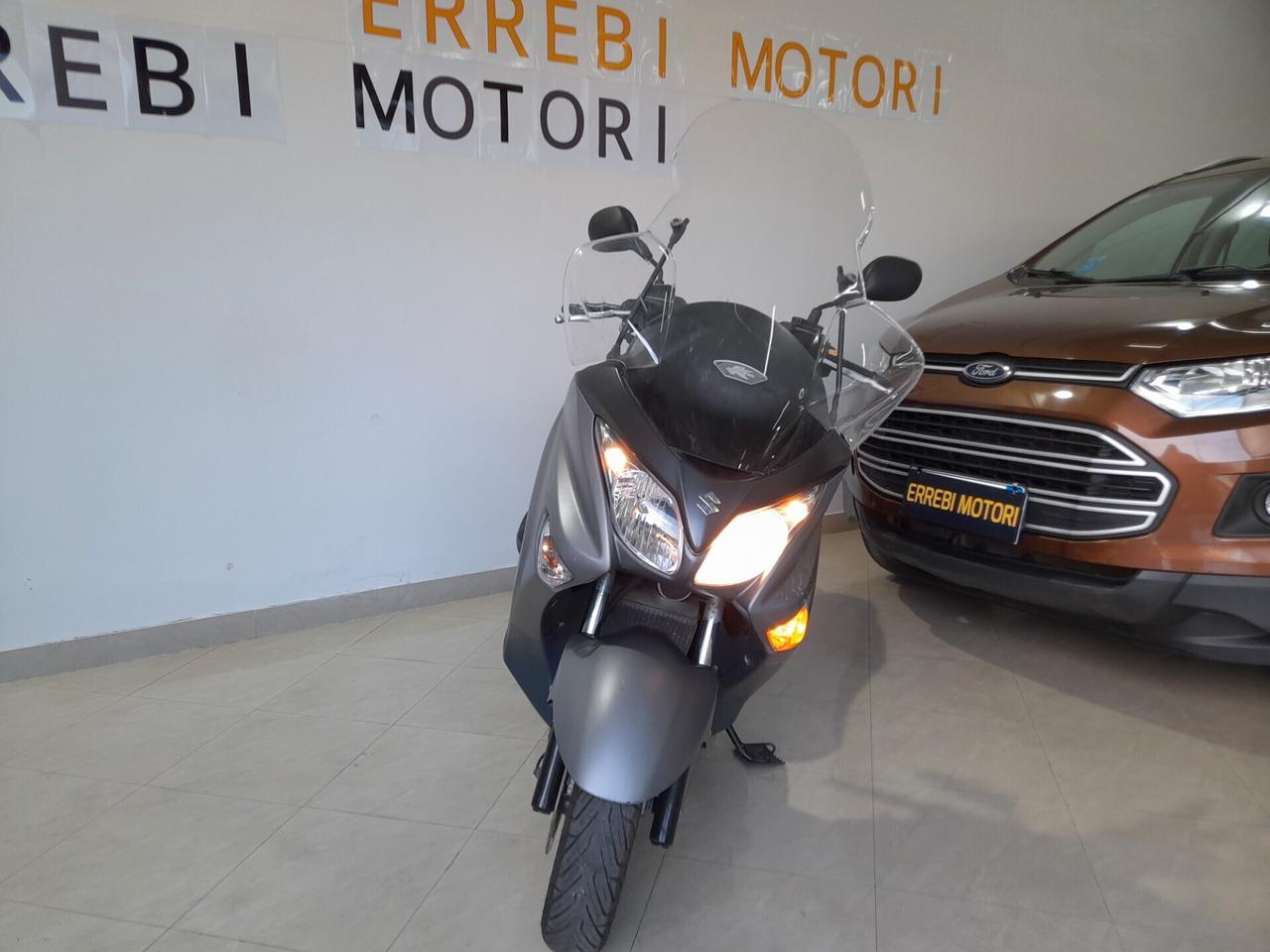 Suzuki Burgman 200 2025