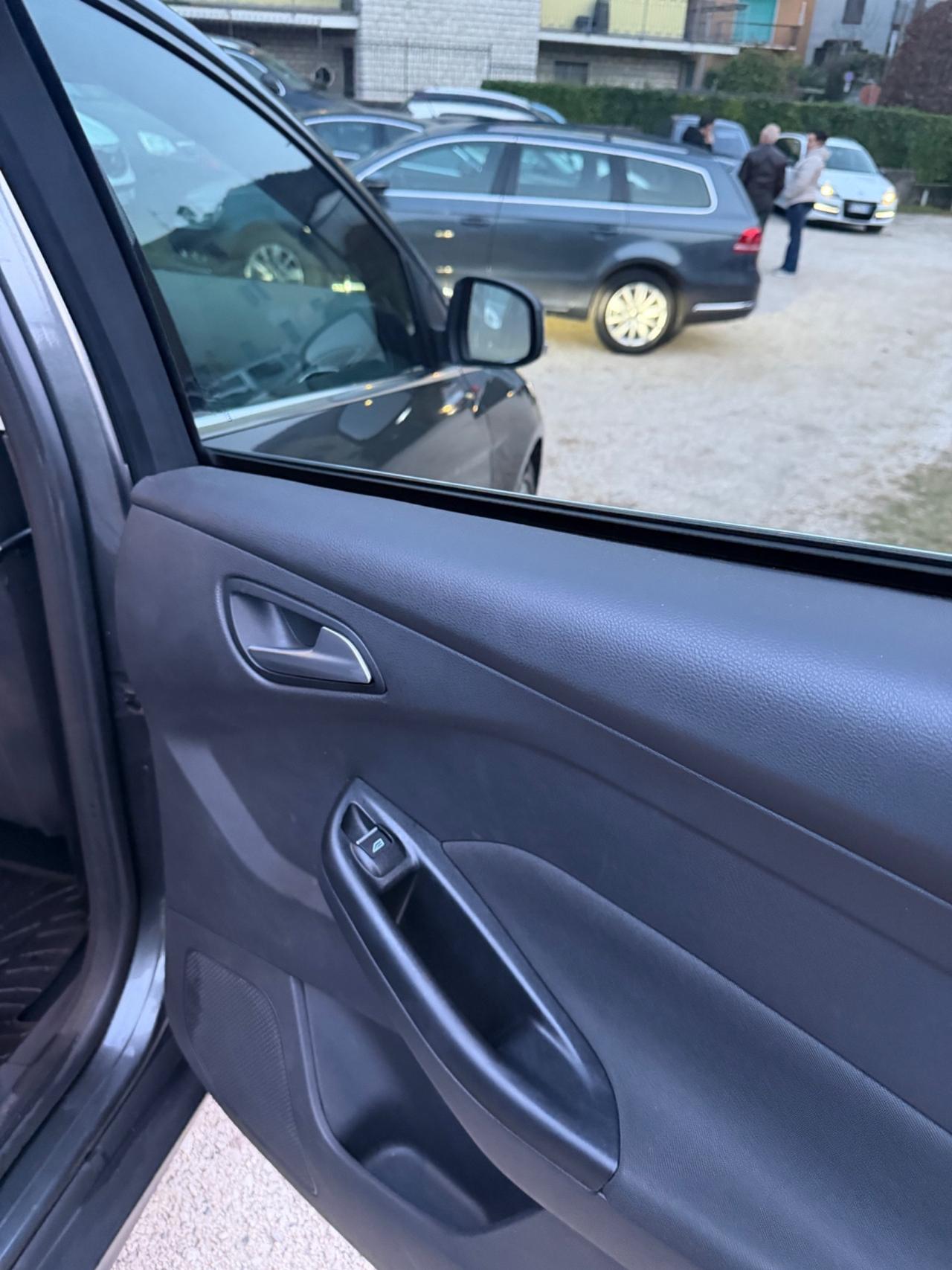 Ford FOCUS 1.6 120 CV TITANIUM KMCERT NAVI UNICOPR