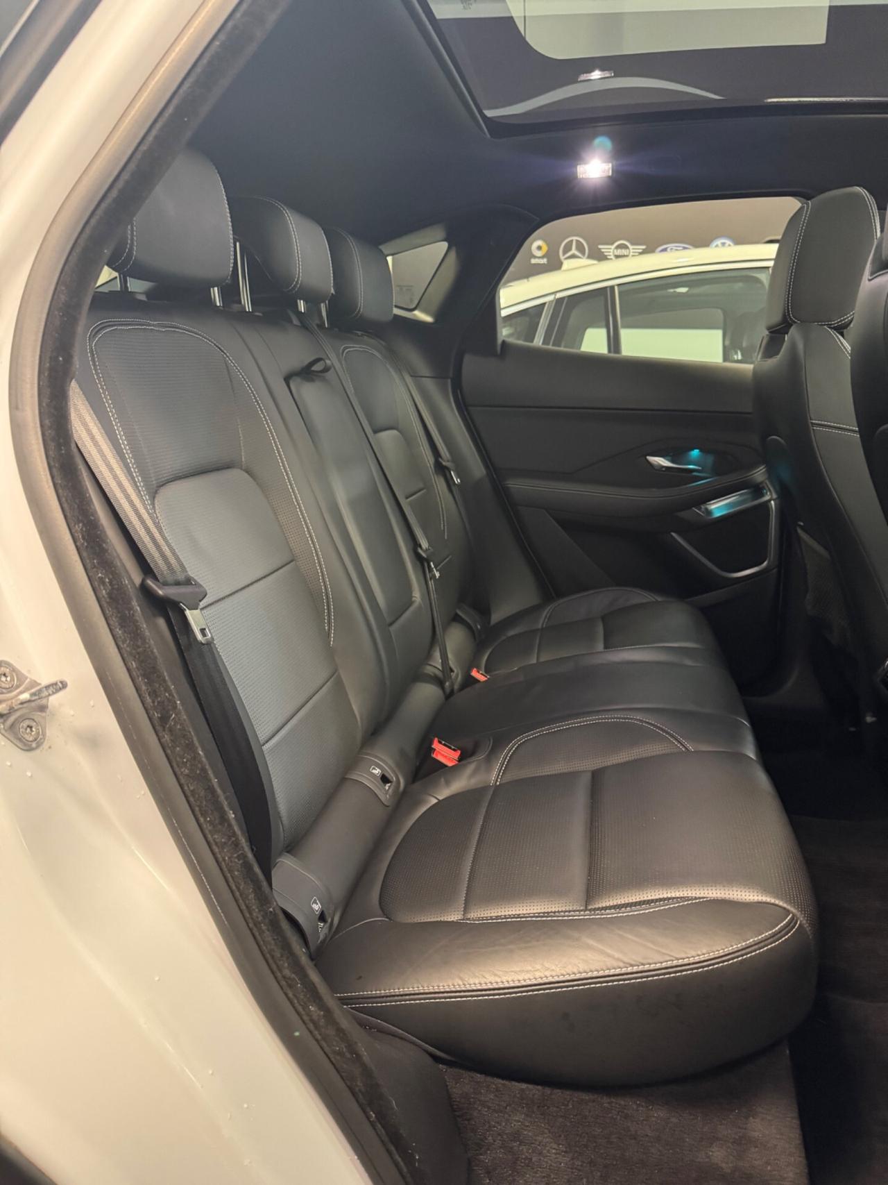 Jaguar E-Pace 2.0D 180 CV AWD R-Dynamic HSE Tetto