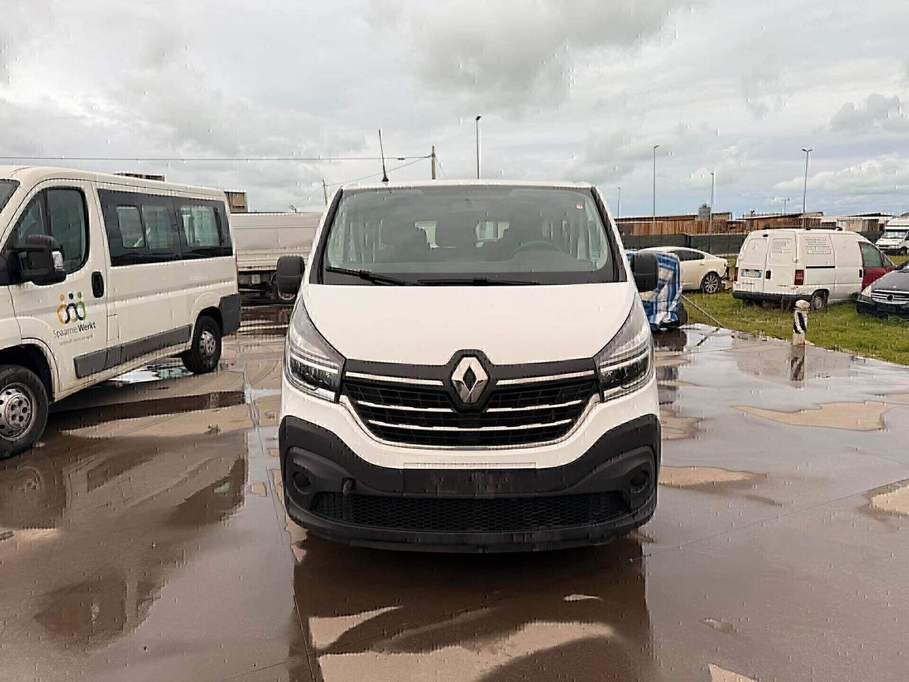 Renault Trafic T29 2.0 dCi 120CV PC-TN Zen Heavy