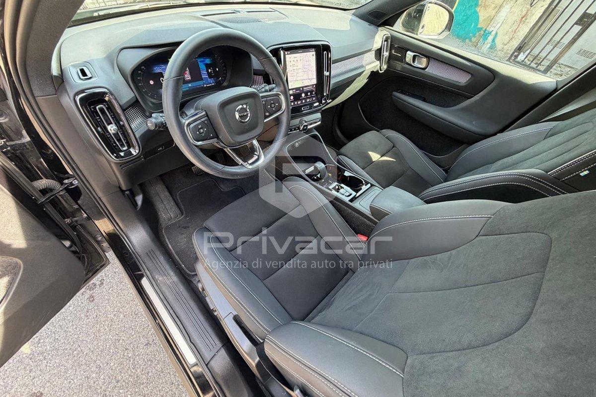 VOLVO XC40 B3 automatico Ultra Black Edition