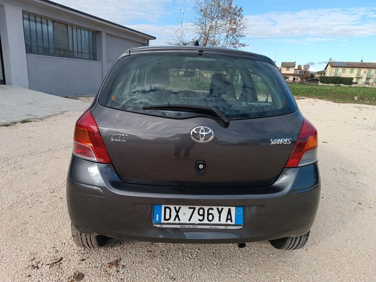 Toyota Yaris 1.0 benzina garanzia