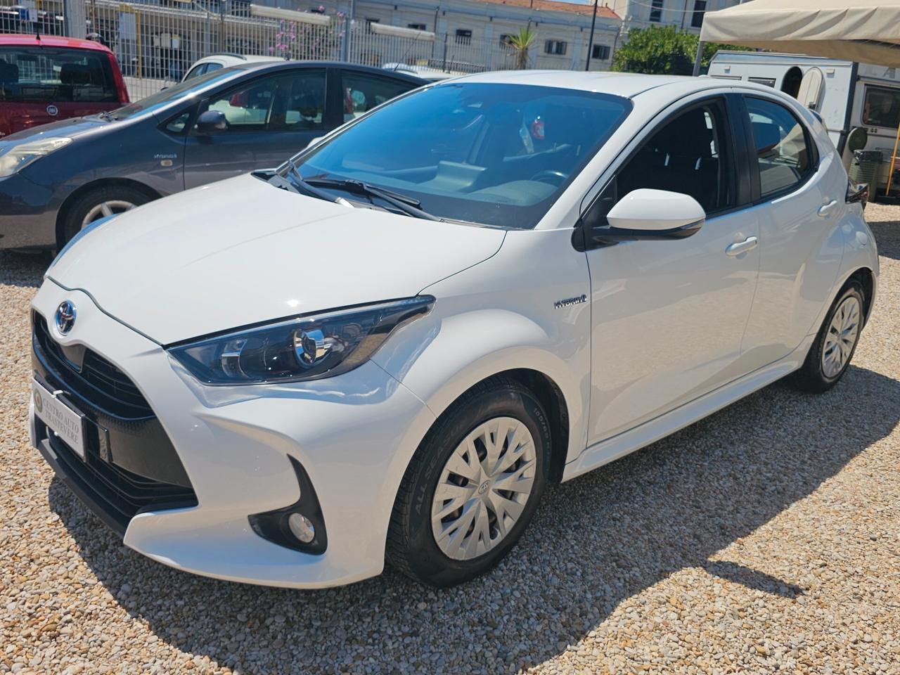 Toyota Yaris 1.5 Hybrid 5 porte Business