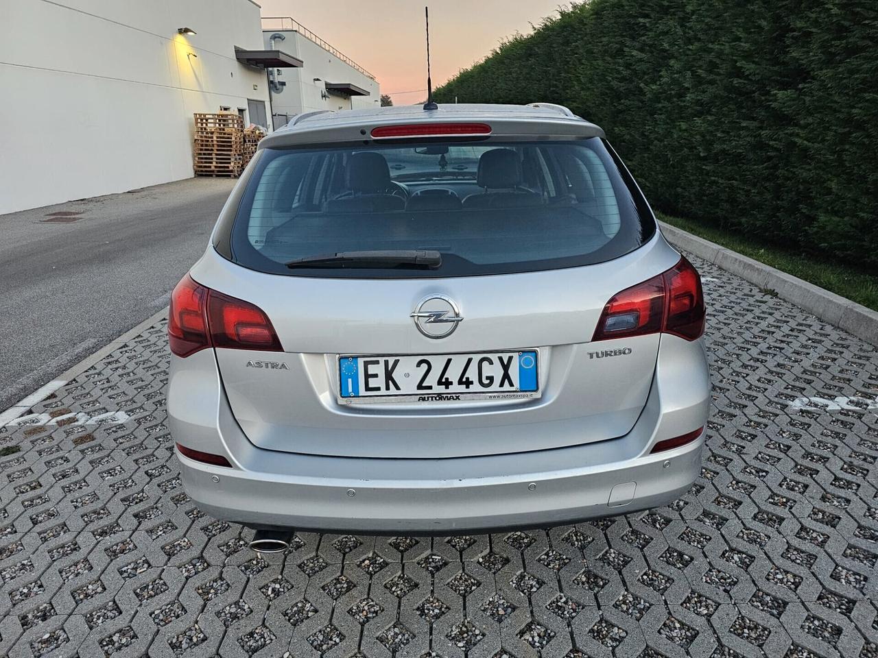Opel Astra 1.4 benzina