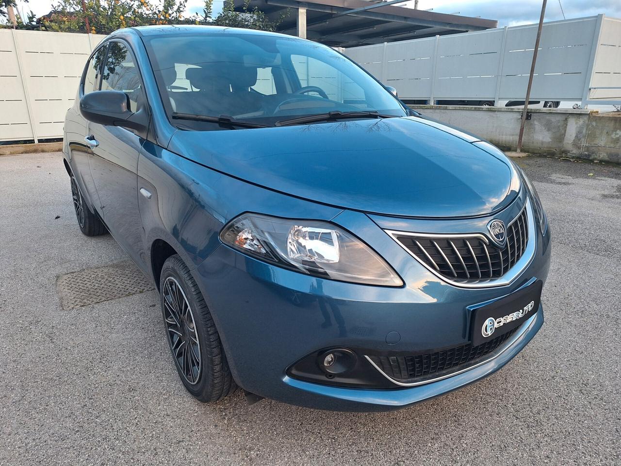 Lancia Ypsilon 1.0 FireFly 5 porte Hybrid Gold Nav