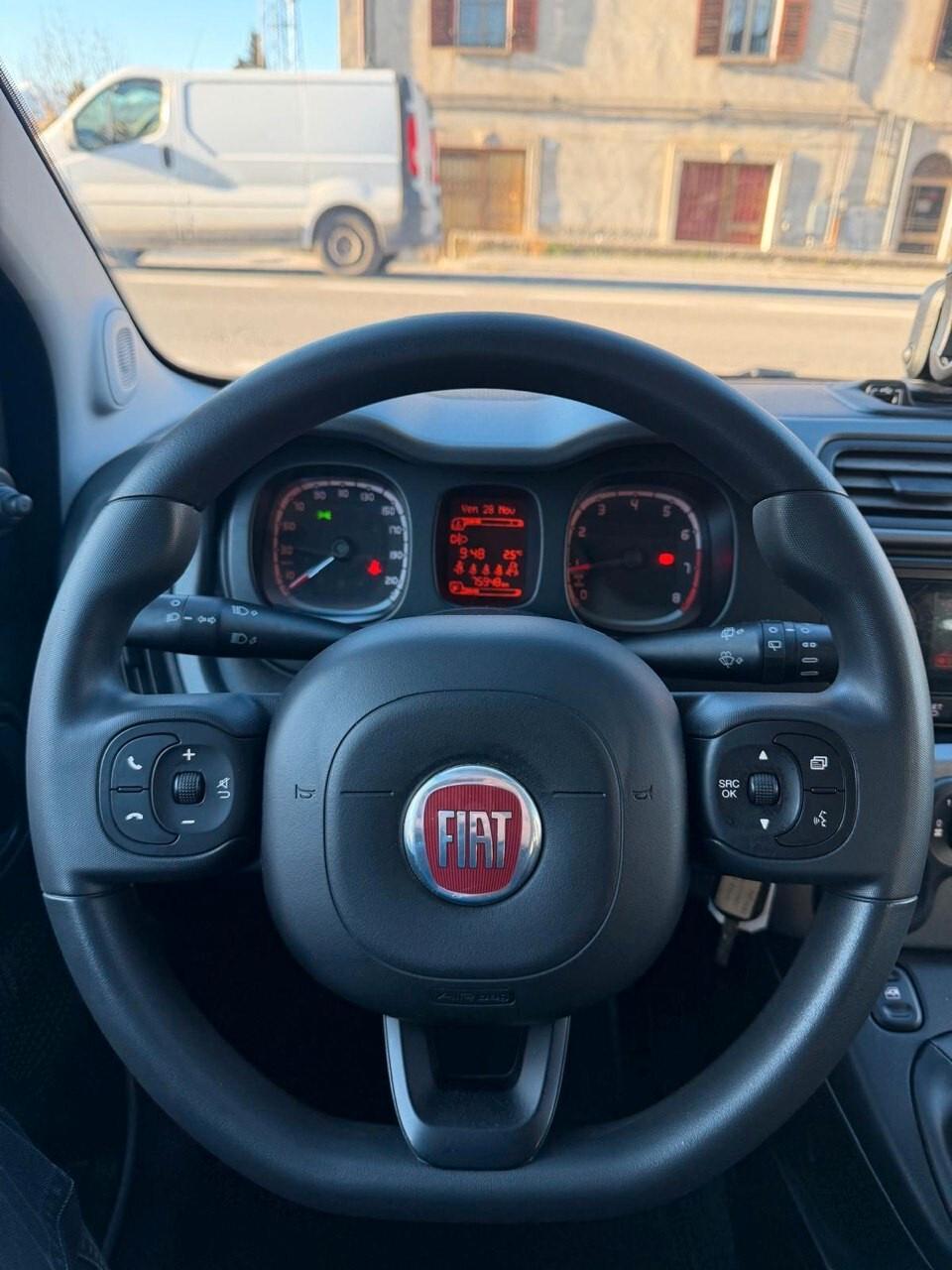 Fiat Panda 1.2 69 CV 5 porte