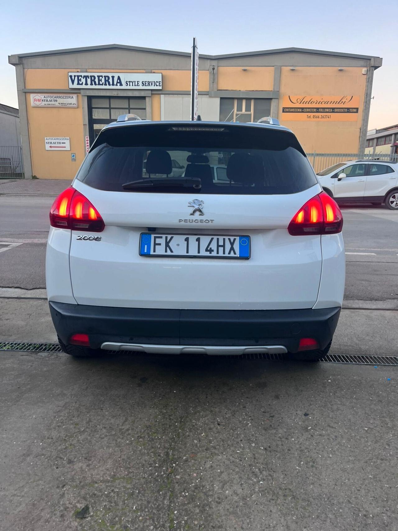 Peugeot 2008 BlueHDi 100 Active