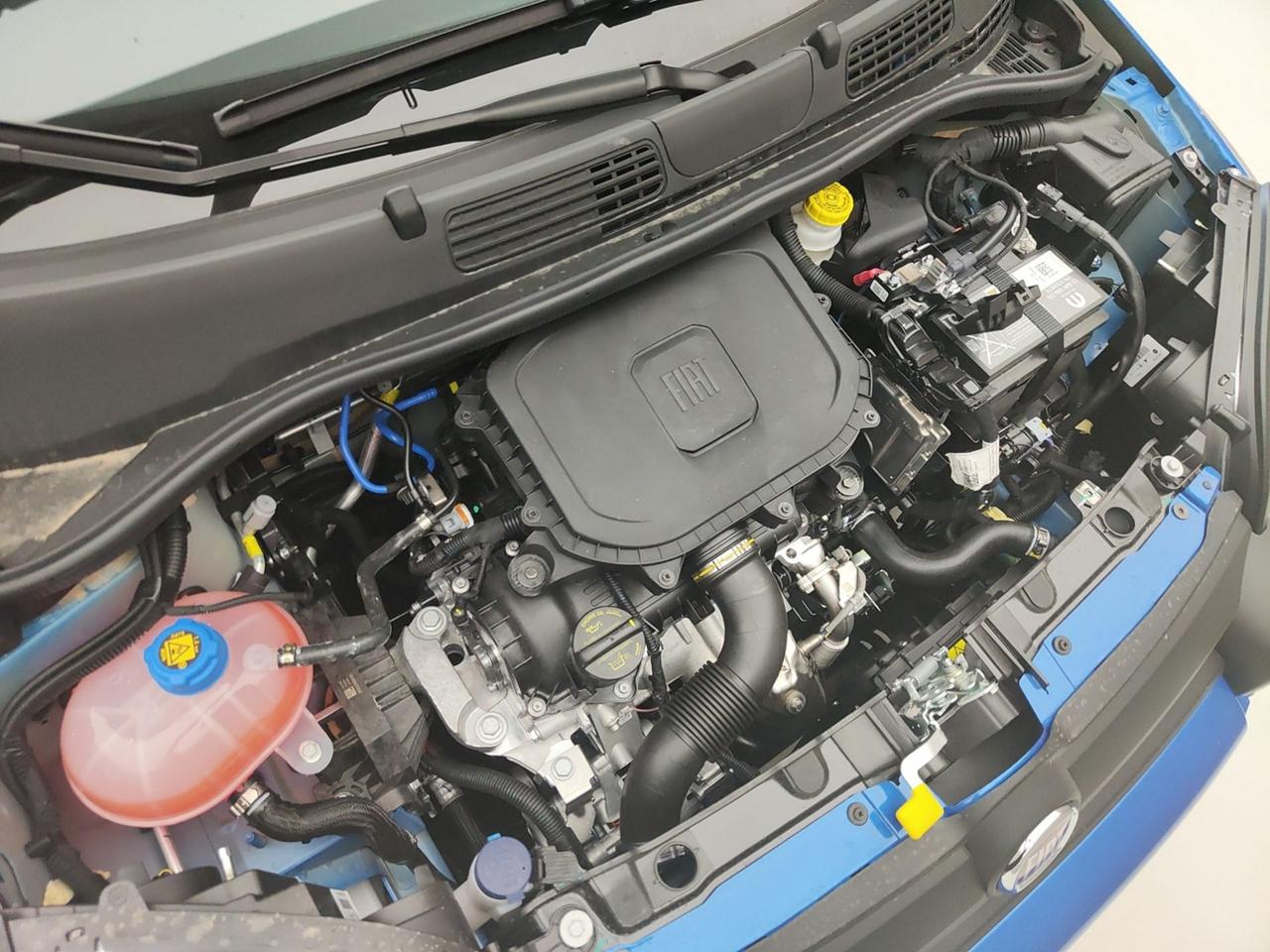 FIAT Pandina III 2024 1.0 70CV HYBRID (CROSS)