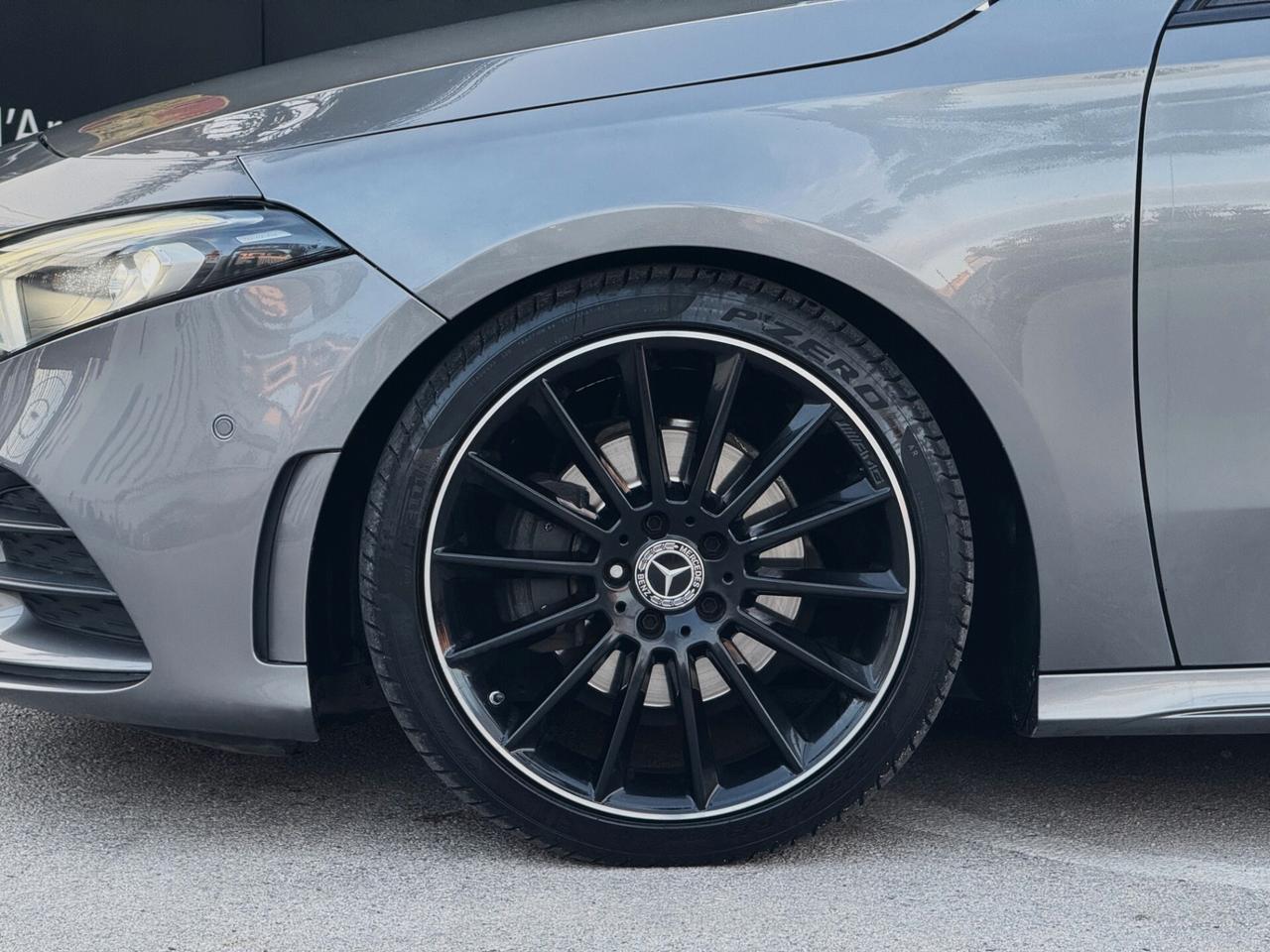 Mercedes-Benz A 180 d Premium AMG TETTO PACK LUCI