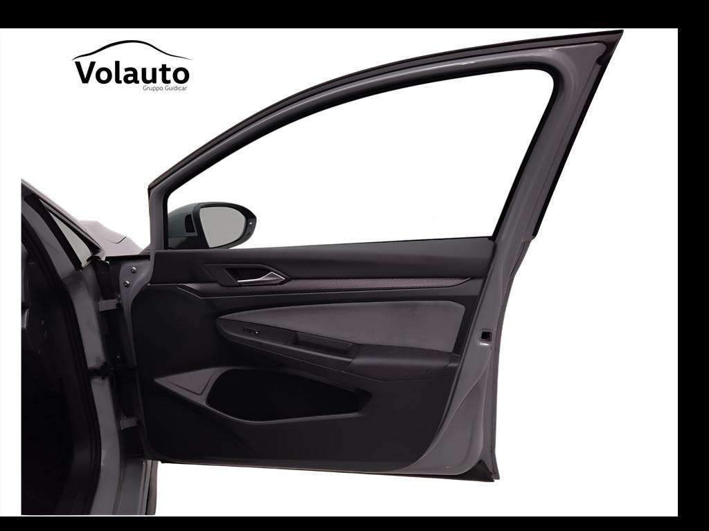 VOLKSWAGEN Golf VIII 2020 - Golf 1.5 tsi evo R-Line 130cv