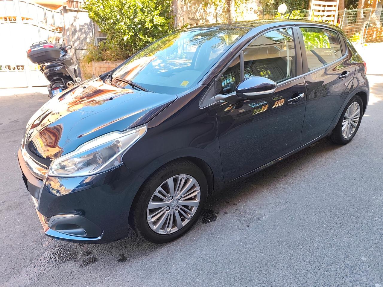 Peugeot 208 1.2 benzina 2018 solo 78.000 km