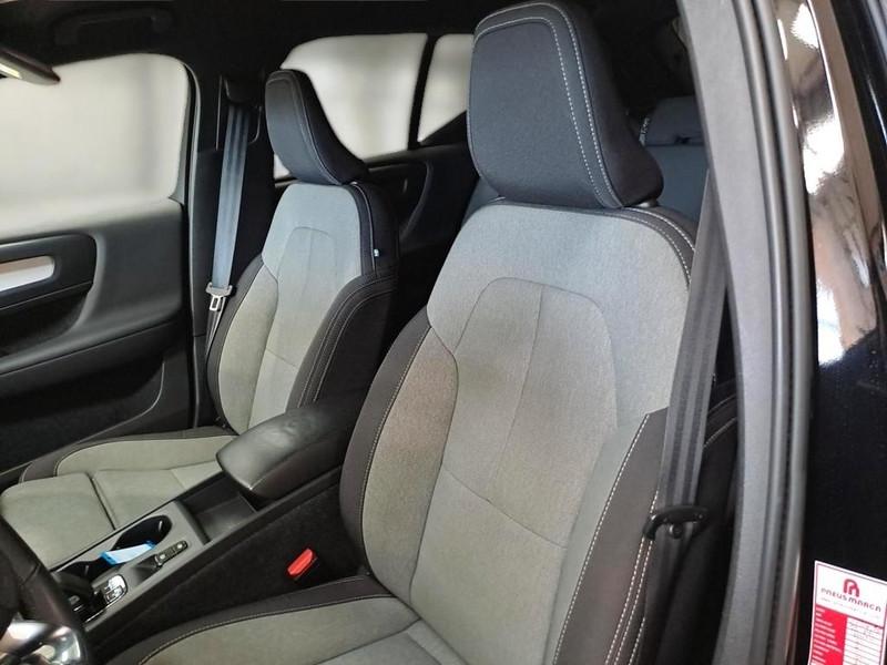 VOLVO XC40 T4 RECHARGE PLUG-IN AUTO CORE SUV