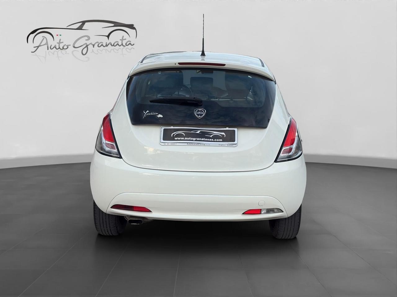 Lancia Ypsilon 1.2 69cv Elefantino Bianco