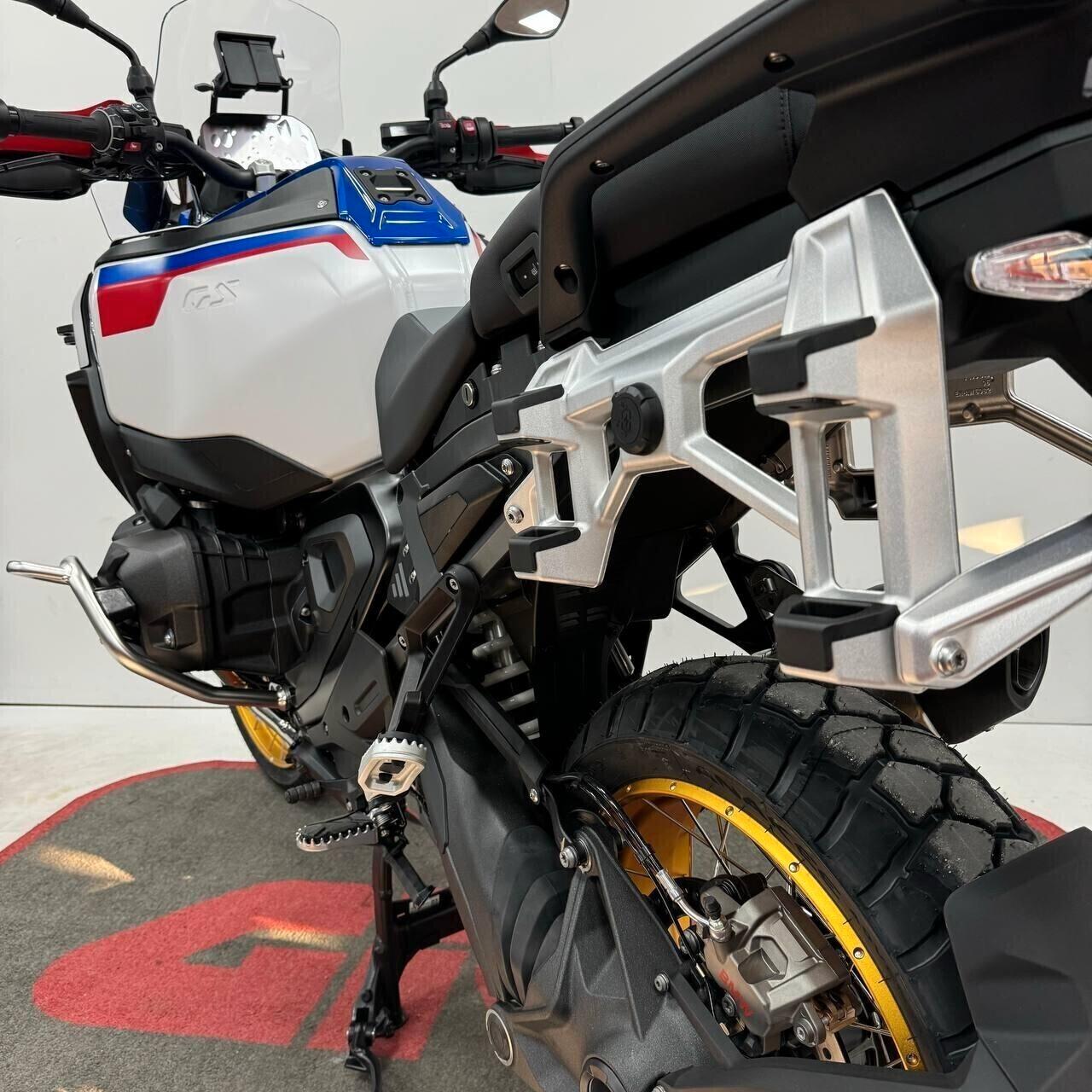 BMW R 1300 GS Adventure Trophy TUA DA 260eu