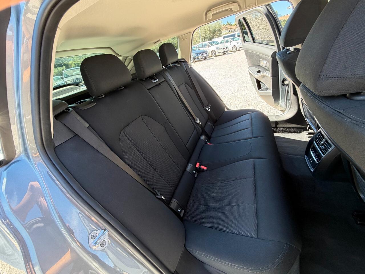 Bmw 316d Touring mhev 48V 122 cv automatica 142.608 km