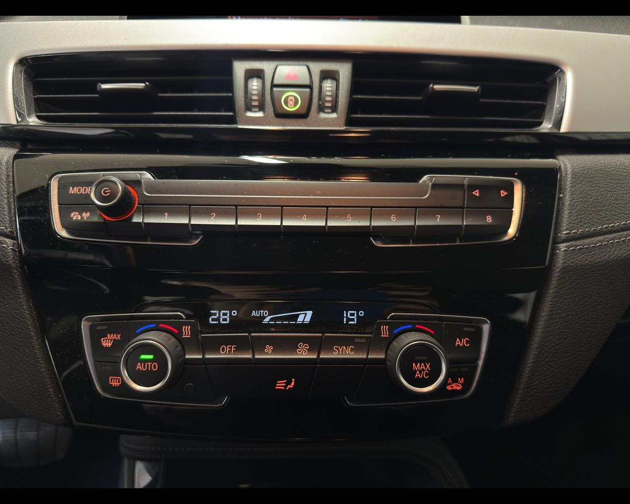 BMW X2 (F39) - X2 sDrive18d Business-X