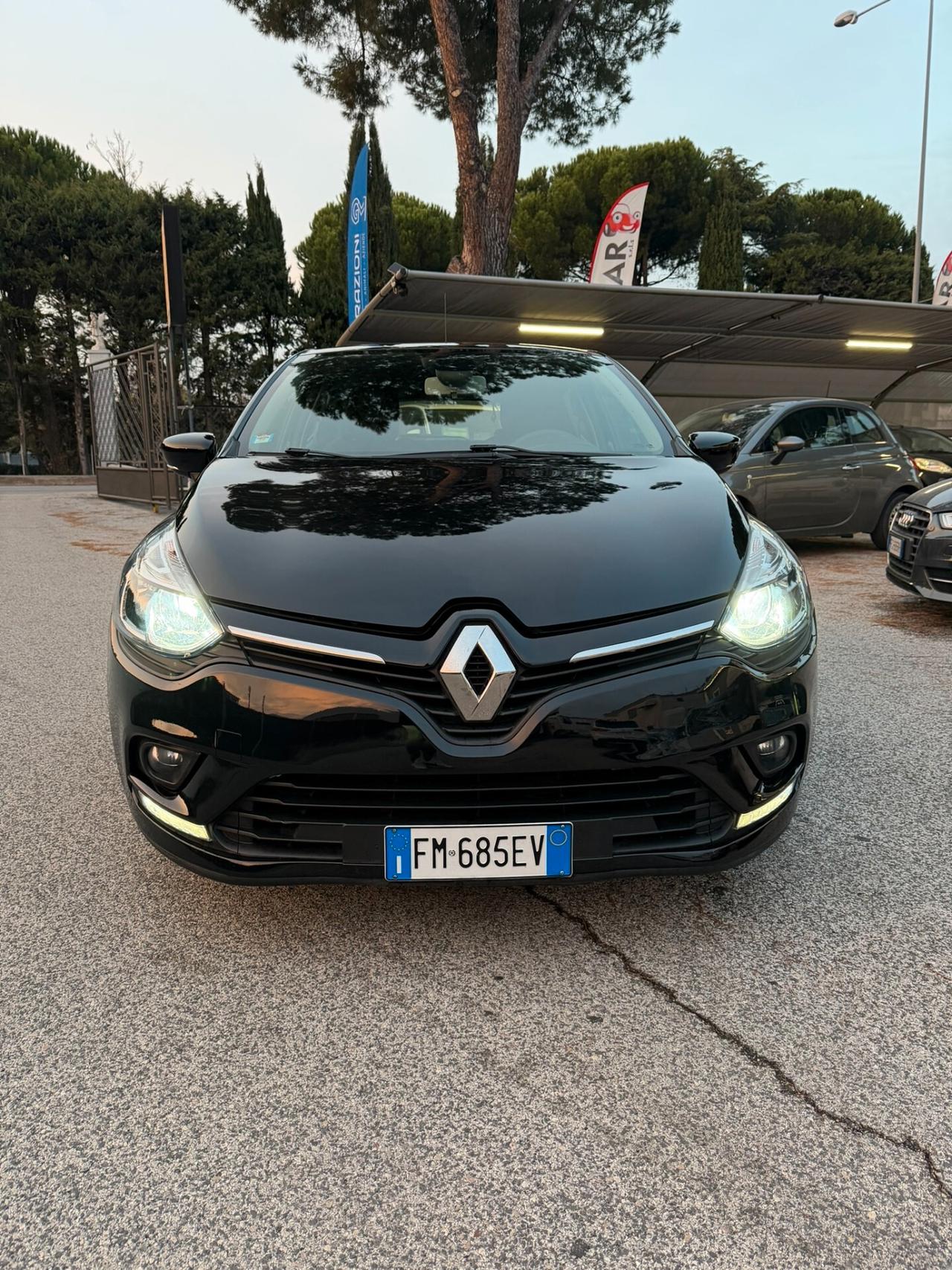 Renault Clio 1.2 75CV 5 porte Zen