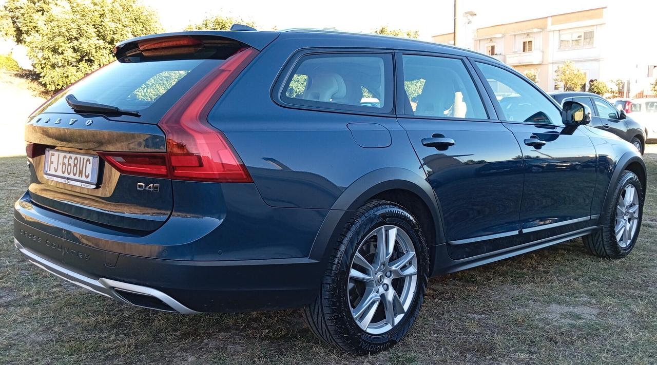 Volvo V90 Cross Country V90 Cross Country D4 AWD Geartronic Pro