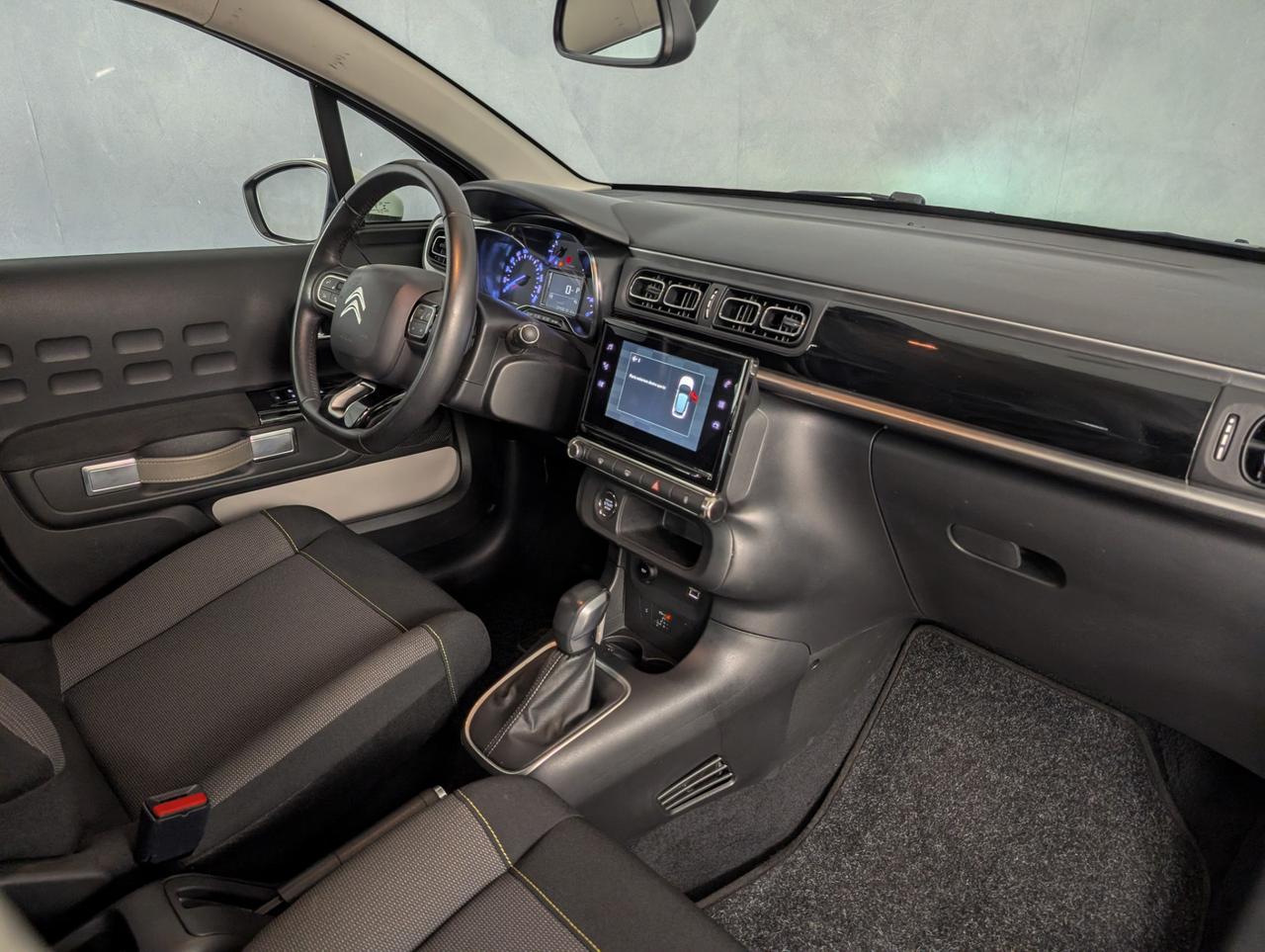 Citroen c3 iii 1.2 puretech EAT6 110cv Shine