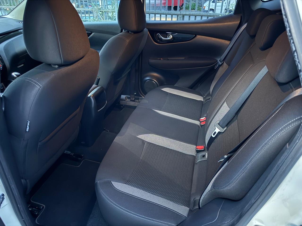 NISSAN QASHQAI 1.5 DCI TEKNA KM 76 MILA !!!