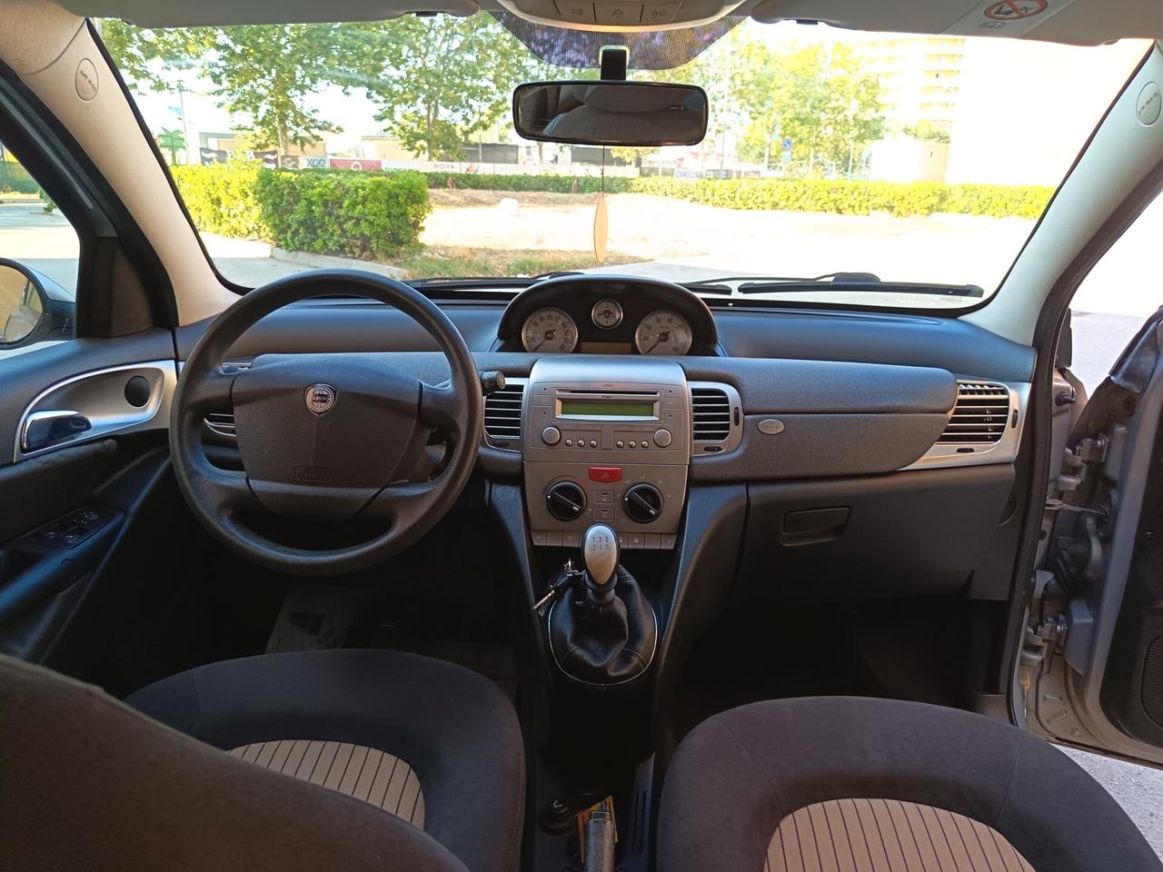 Lancia Ypsilon 1.2 benz 100.000km NEOPATENT