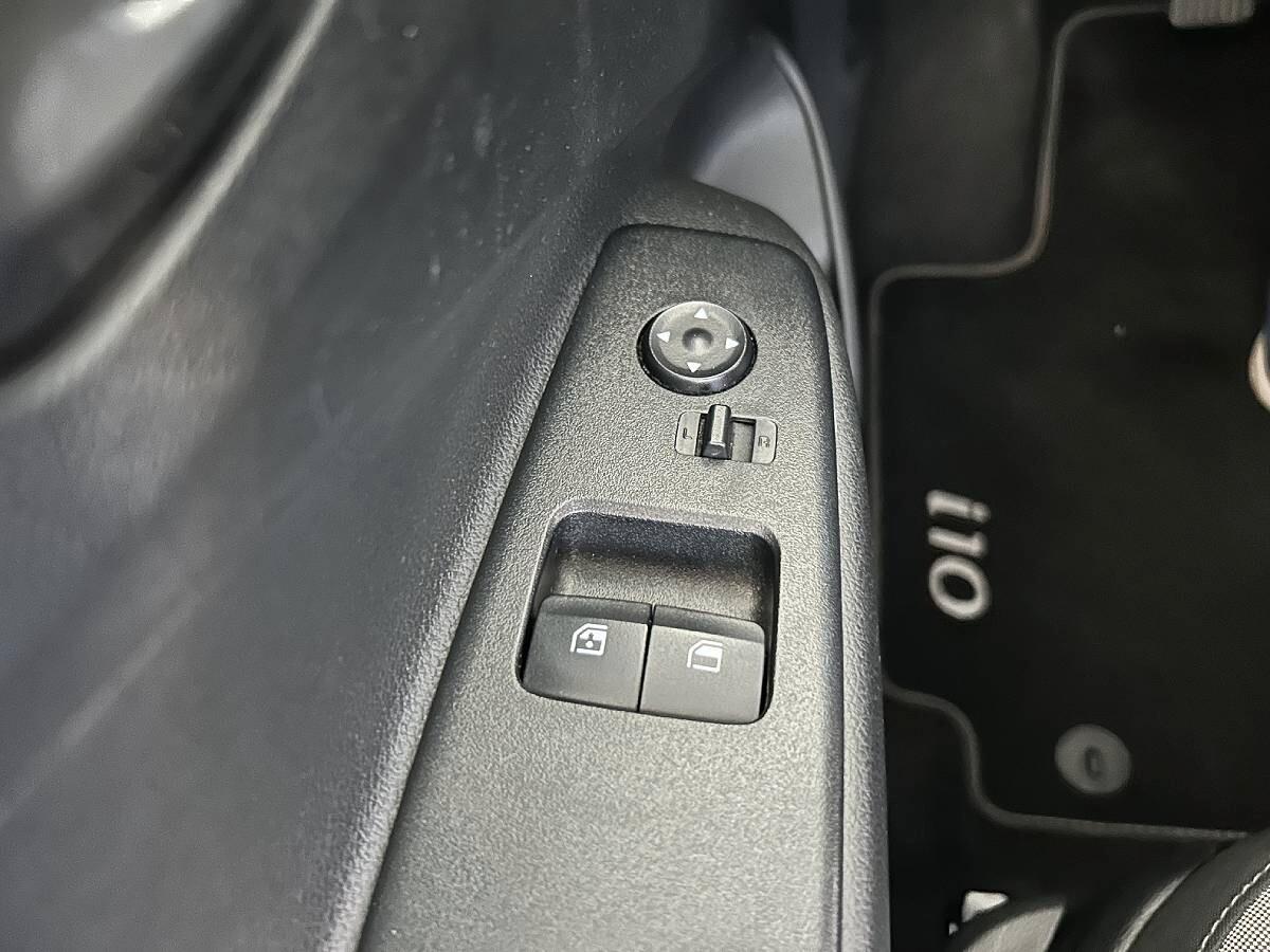 Hyundai i10 1.0 MPI Tech Connect Pack
