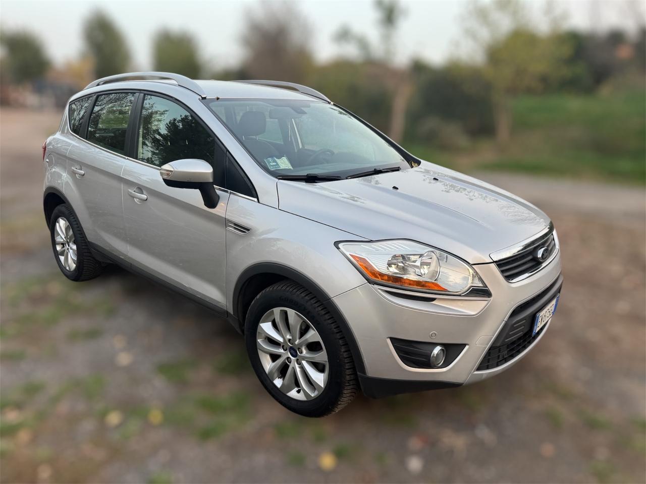 FORD KUGA 2.0 dci diesel - Automatica -POCHI KM- 2013