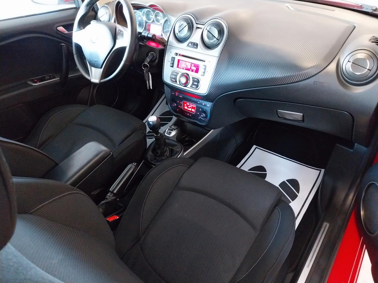 Alfa Romeo MiTo 1.6 JTDm 16V Distinctive Sport Pack - ok neopatentati