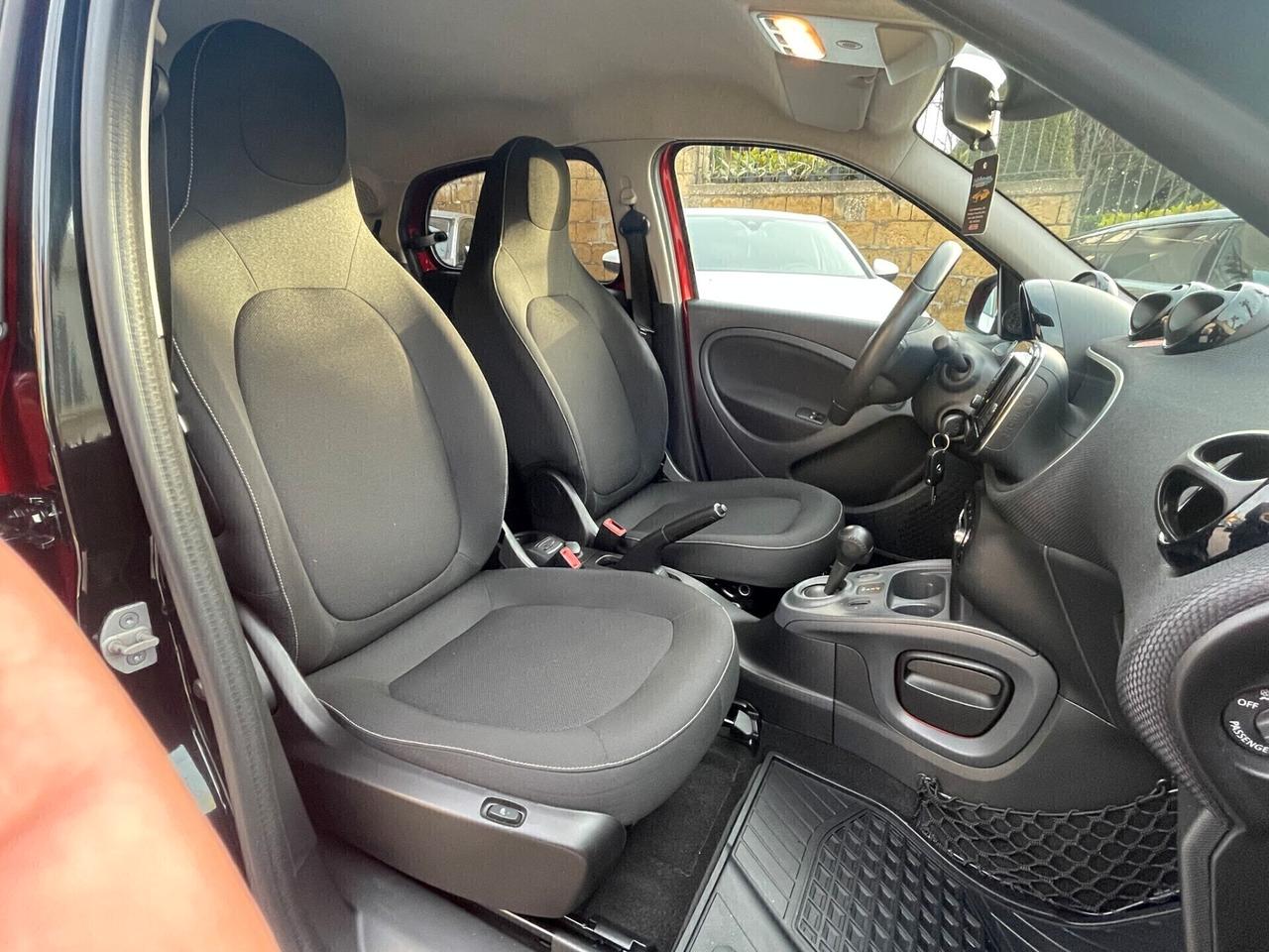 Smart ForFour 70 1.0 twinamic Passion LED NAVI