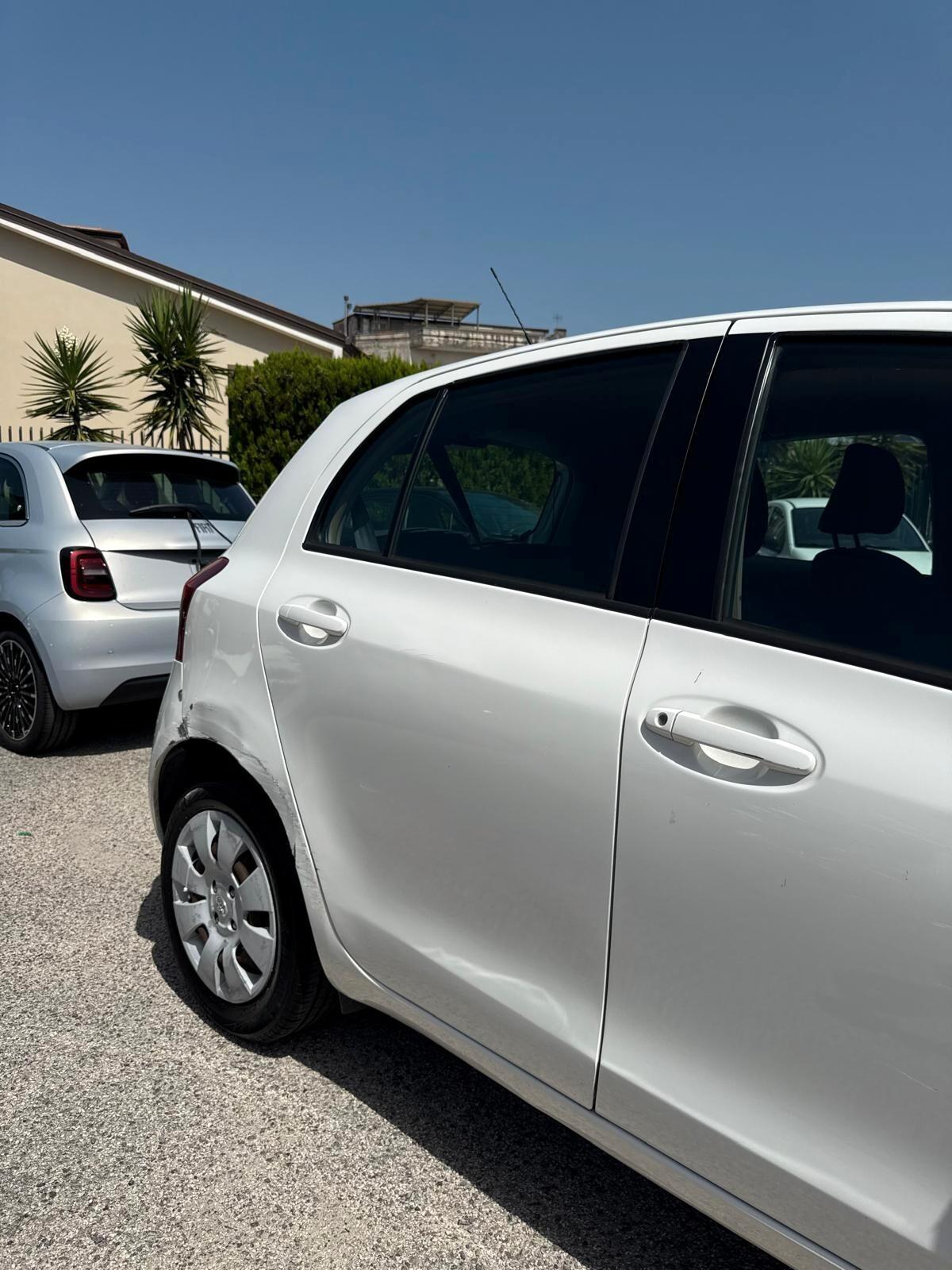 Toyota Yaris 1.0 5 porte 69CV - UNICO PROPRIETARIO