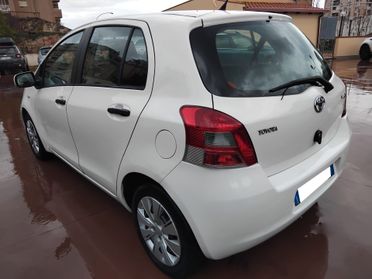 Toyota Yaris 1.0 5 porte Now GPL fino al 2031