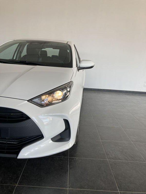 Toyota Yaris Hybrid Active MY24