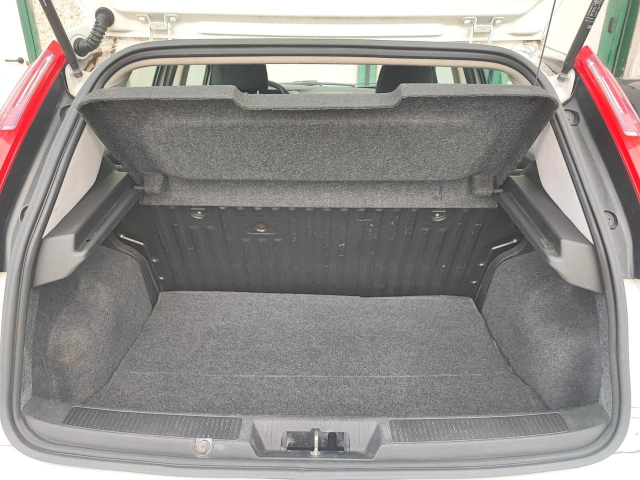 Fiat Grande Punto 1.4 5 porte BENZINA METANO 2009