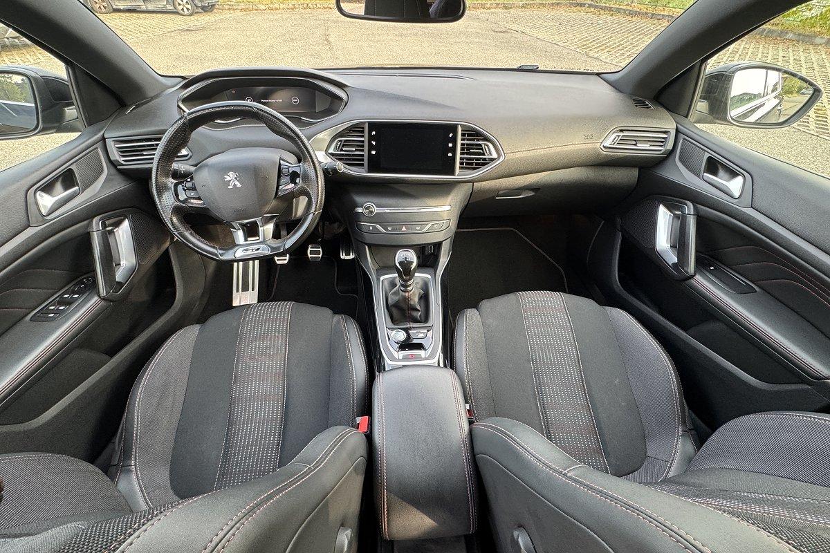 PEUGEOT 308 BlueHDi 130 S&S GT