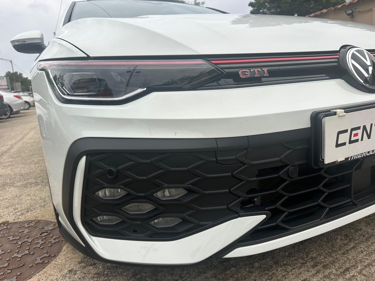 Volkswagen Golf GTI Golf 2.0 TSI GTI DSG